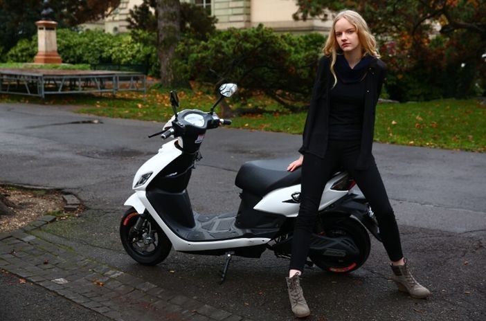 80万辆电动车出口欧洲遭投诉，欧盟将10月底展开、？