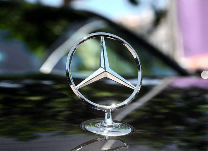 奔驰也有质量问题？因安全气囊的危害，、召回35万辆！