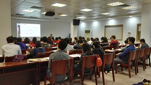 G:\u674e菁\u8d28监新闻图7 -20\u8d8a秀区大力宣贯规范眼镜产品标识3[1]_副本.jpg