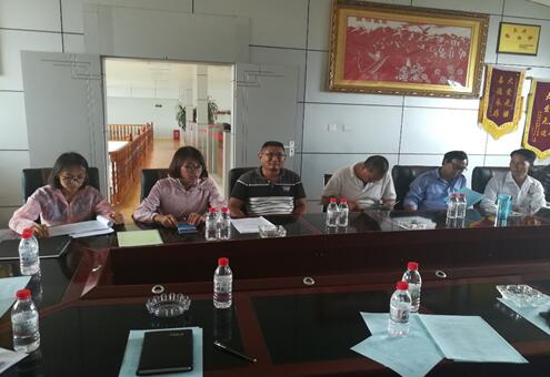 云南南涧：凤祥饱享劳动法律法规宣传“大餐”