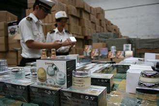 警惕带有防伪标签的假化妆品