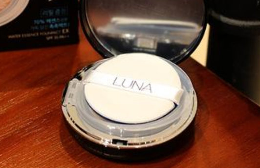露娜luna气垫粉底好不好用？luna气垫bb真伪验证方法